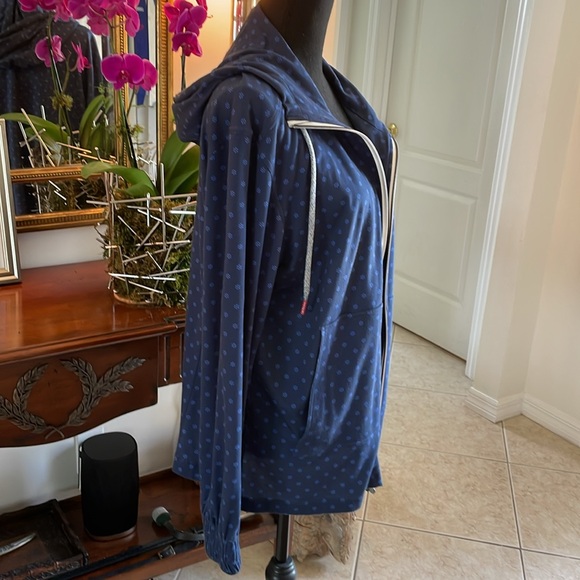 Kiton front zipper hoodie size L - Picture 5 of 12